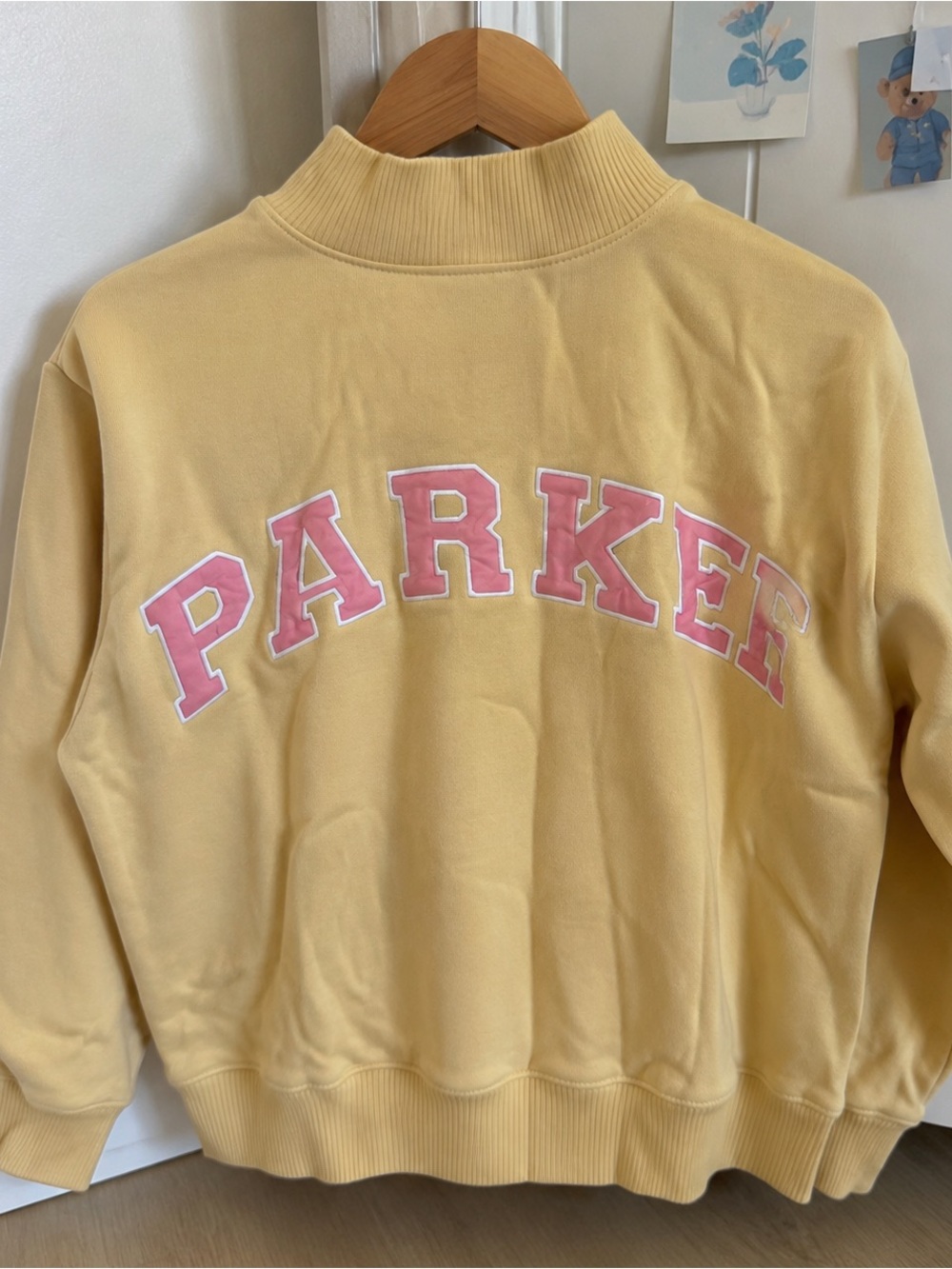 PARKI Pastel Yellow Crewneck Sweatshirt with Pink Appliqué - Picture 2 of 4